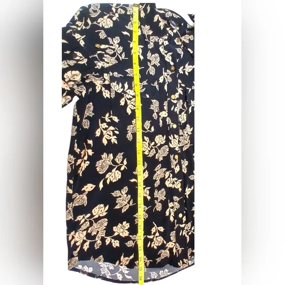 Lauren Ralph Lauren Women's Black Floral Stretch Button Up Blouse-Size SM NWOT - Picture 4 of 5